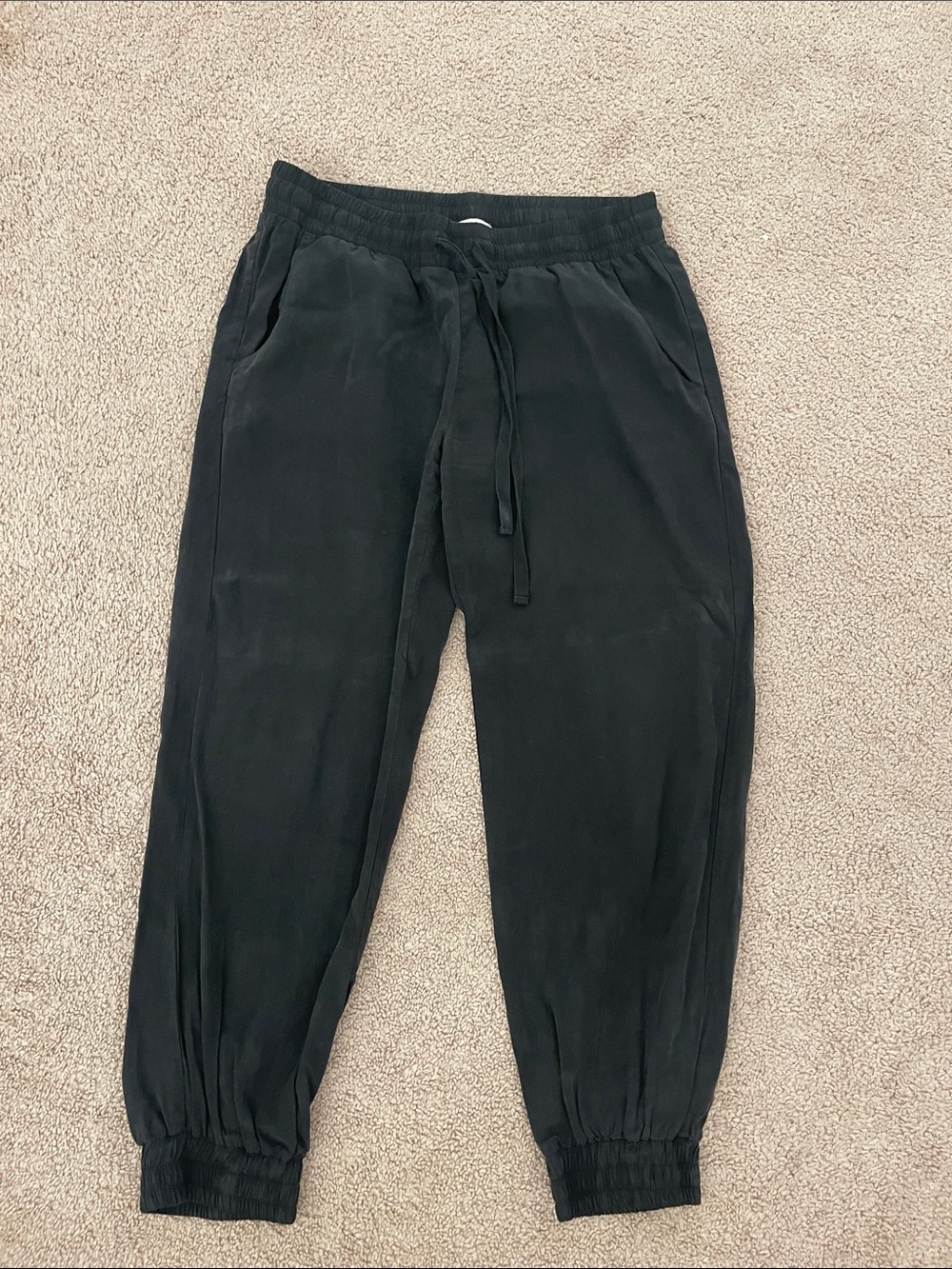 Women’s Bella Dahl black joggers